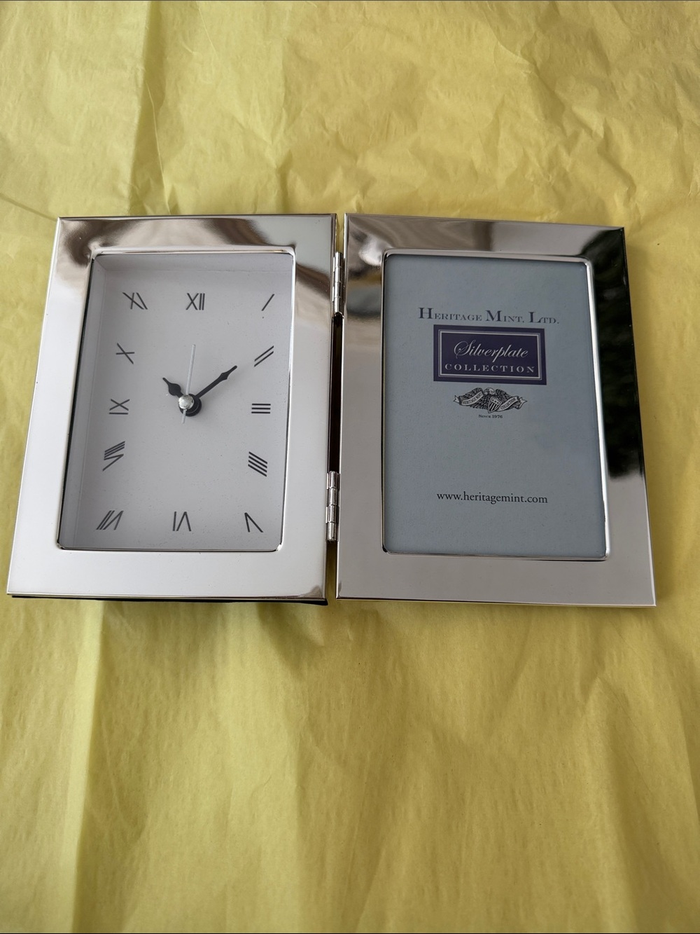Heritage Mint Silverplate Double Frame Wall Clock - Silver